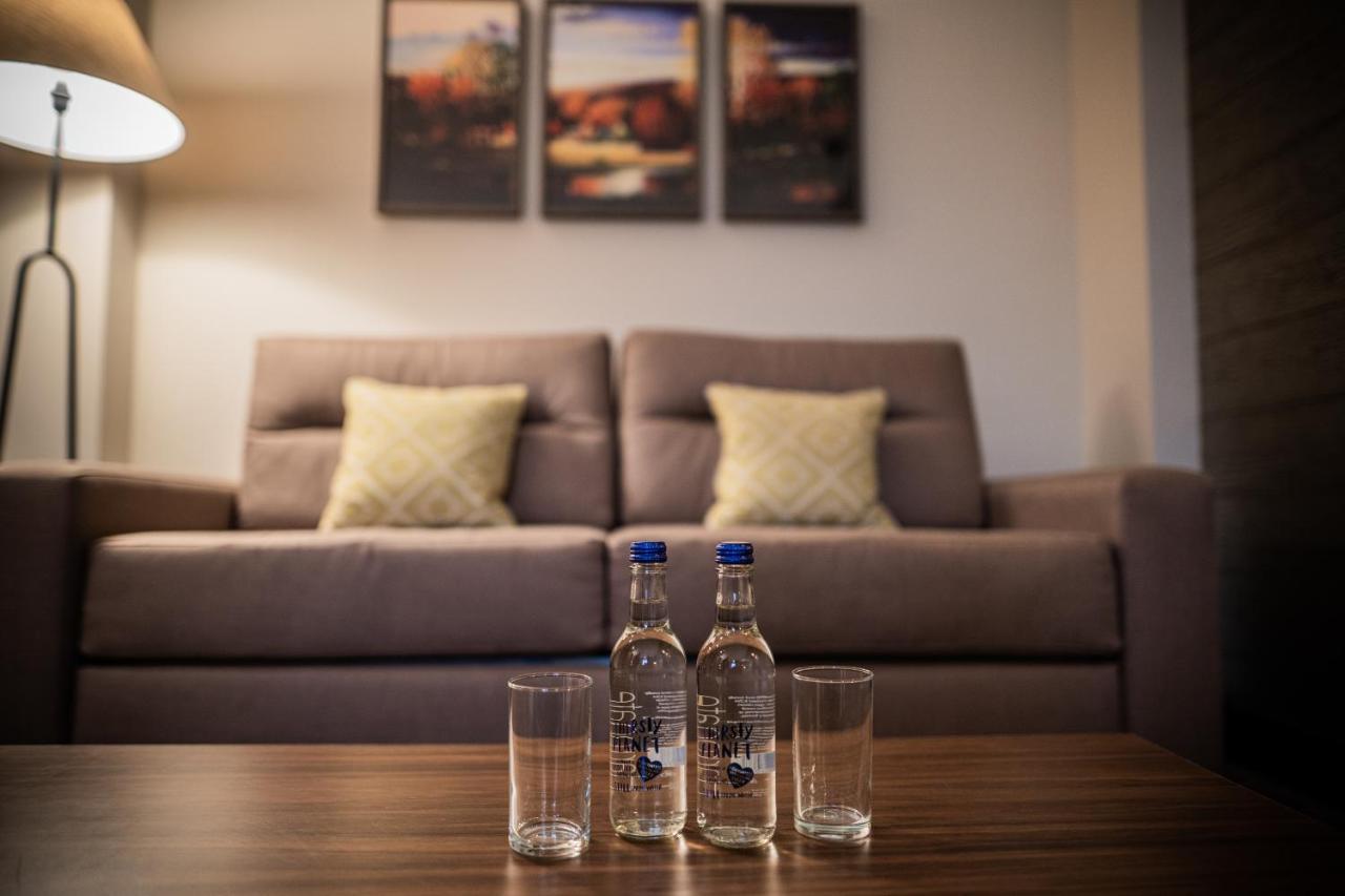 เดอะ วอร์วิคไชร์ โฮเทล แอนด์ คันทรีคลับ Hotel Leek Wootton ภายนอก รูปภาพ