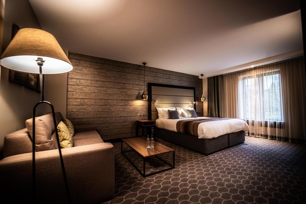เดอะ วอร์วิคไชร์ โฮเทล แอนด์ คันทรีคลับ Hotel Leek Wootton ภายนอก รูปภาพ
